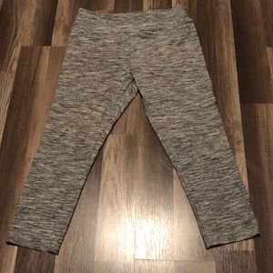 American Eagle Capri leggings